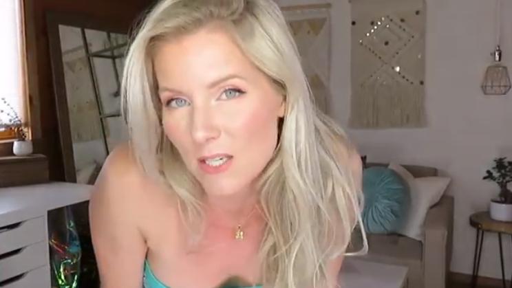 Kat Wonders Weekly 41 Try On Haul Video 1 5Ef298B4