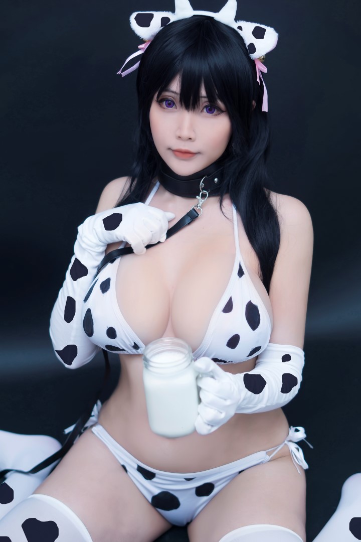 1B858744