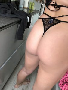 49292404