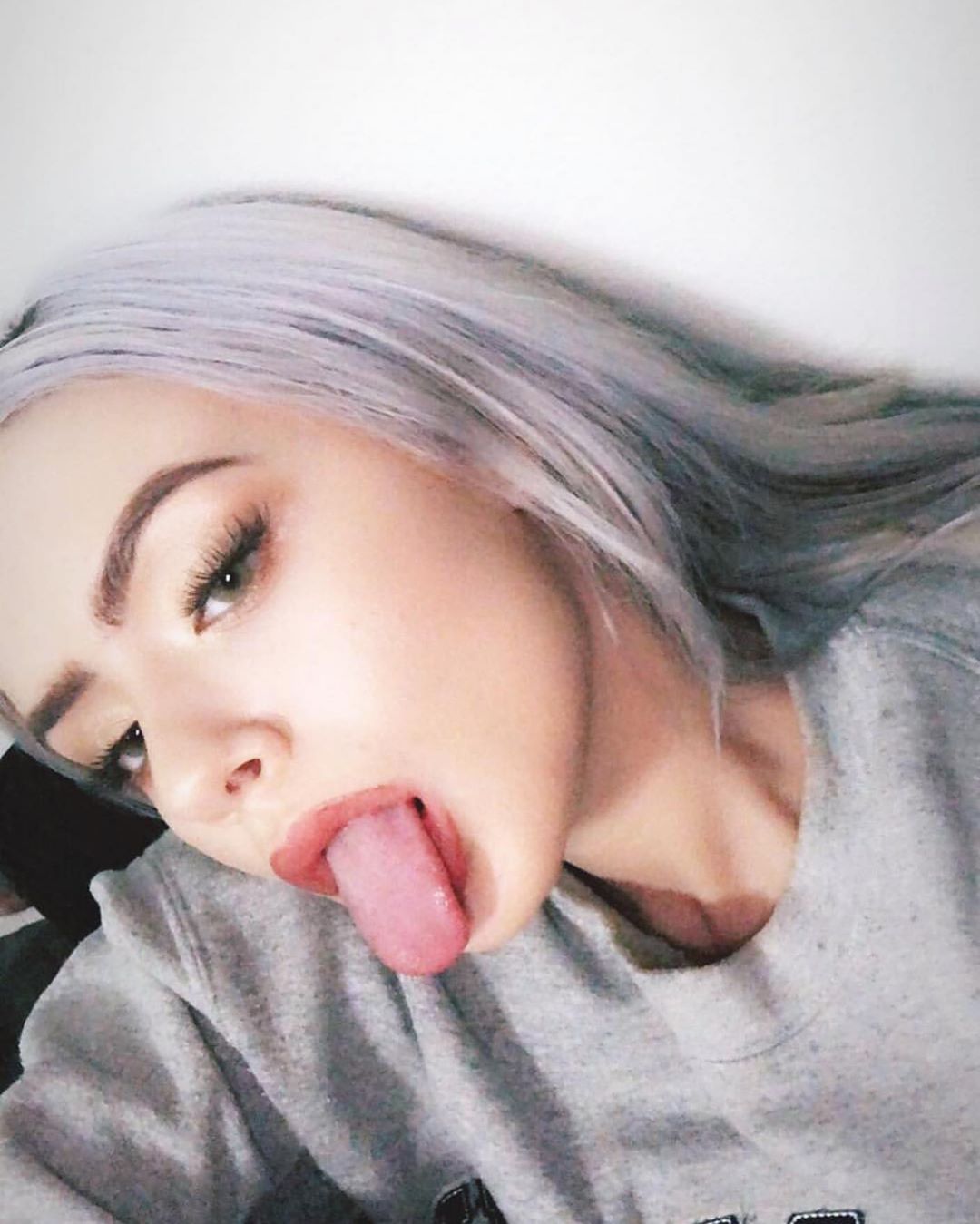 B7A77F00