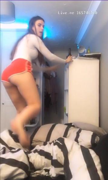 F527F575