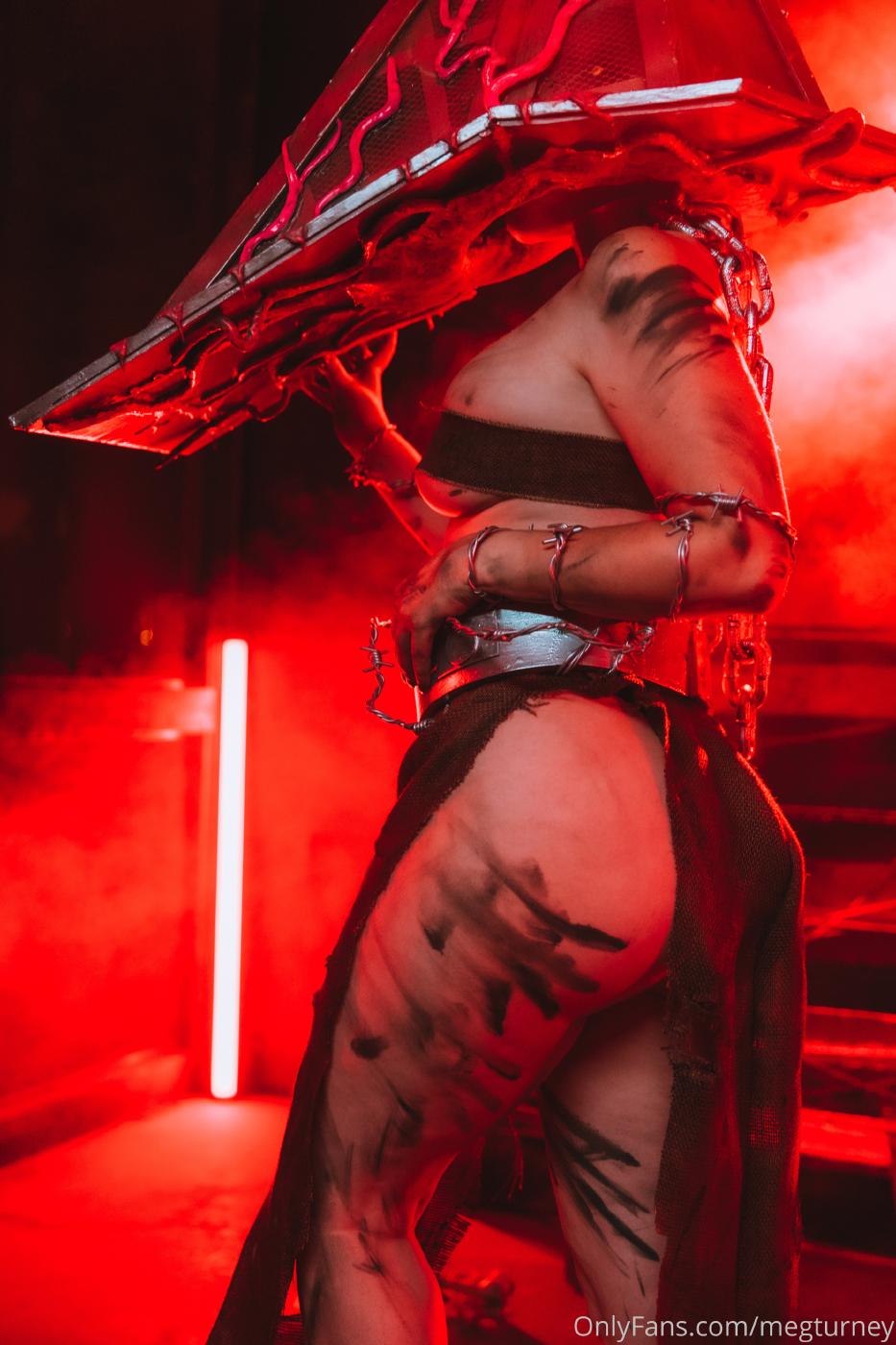 Meg Turney Pyramid Head Cosplay Onlyfans Set Leaked 6 313B5Ab7