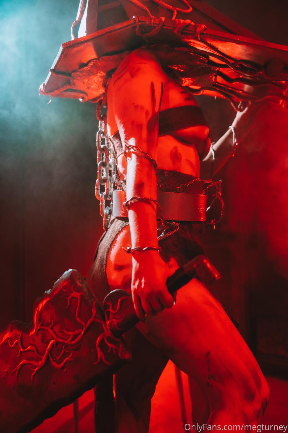 Meg Turney Pyramid Head Cosplay Onlyfans Set Leaked 8 D8E39880