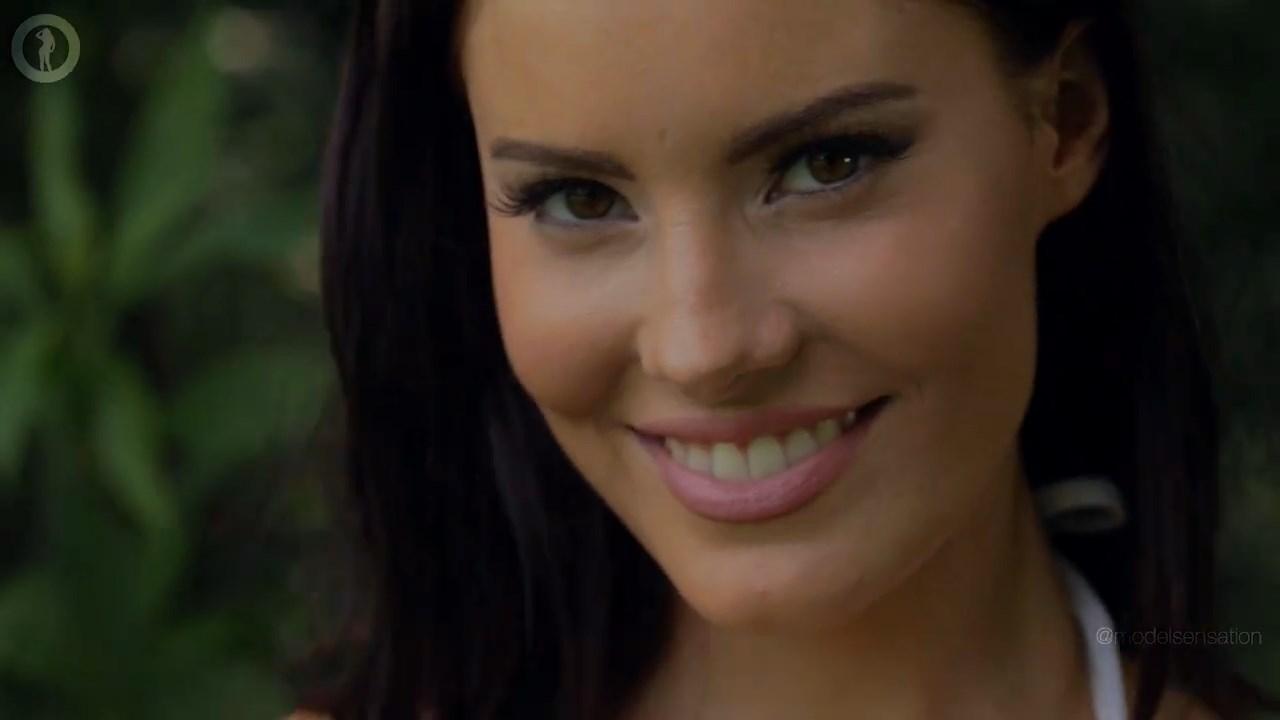 Erin Olash Patreon Bikini Photoshoot Leaked Video 4 Ceaaca77