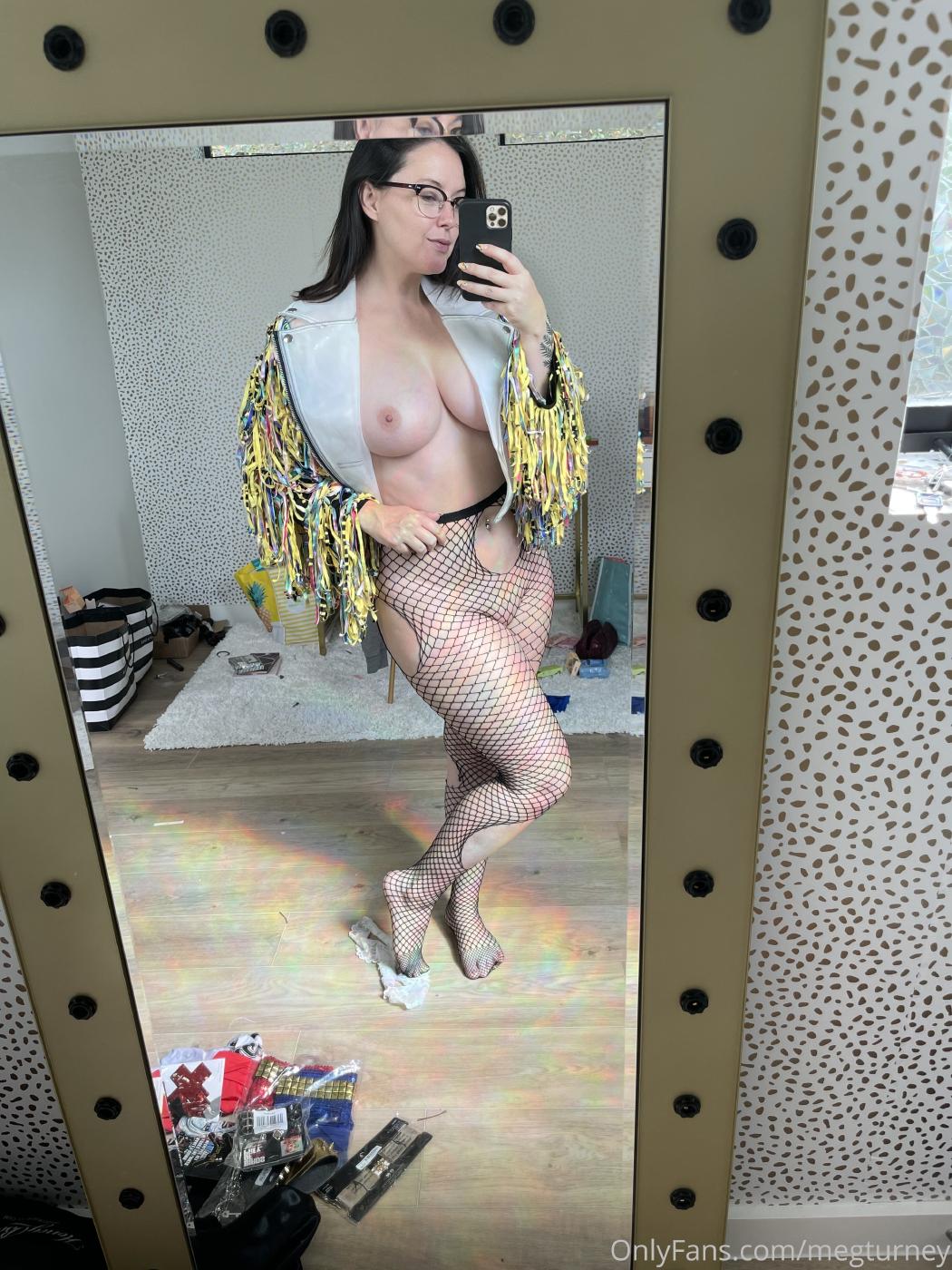 Meg Turney Nude Harley Quinn Video Leaked 12 F2Dba595