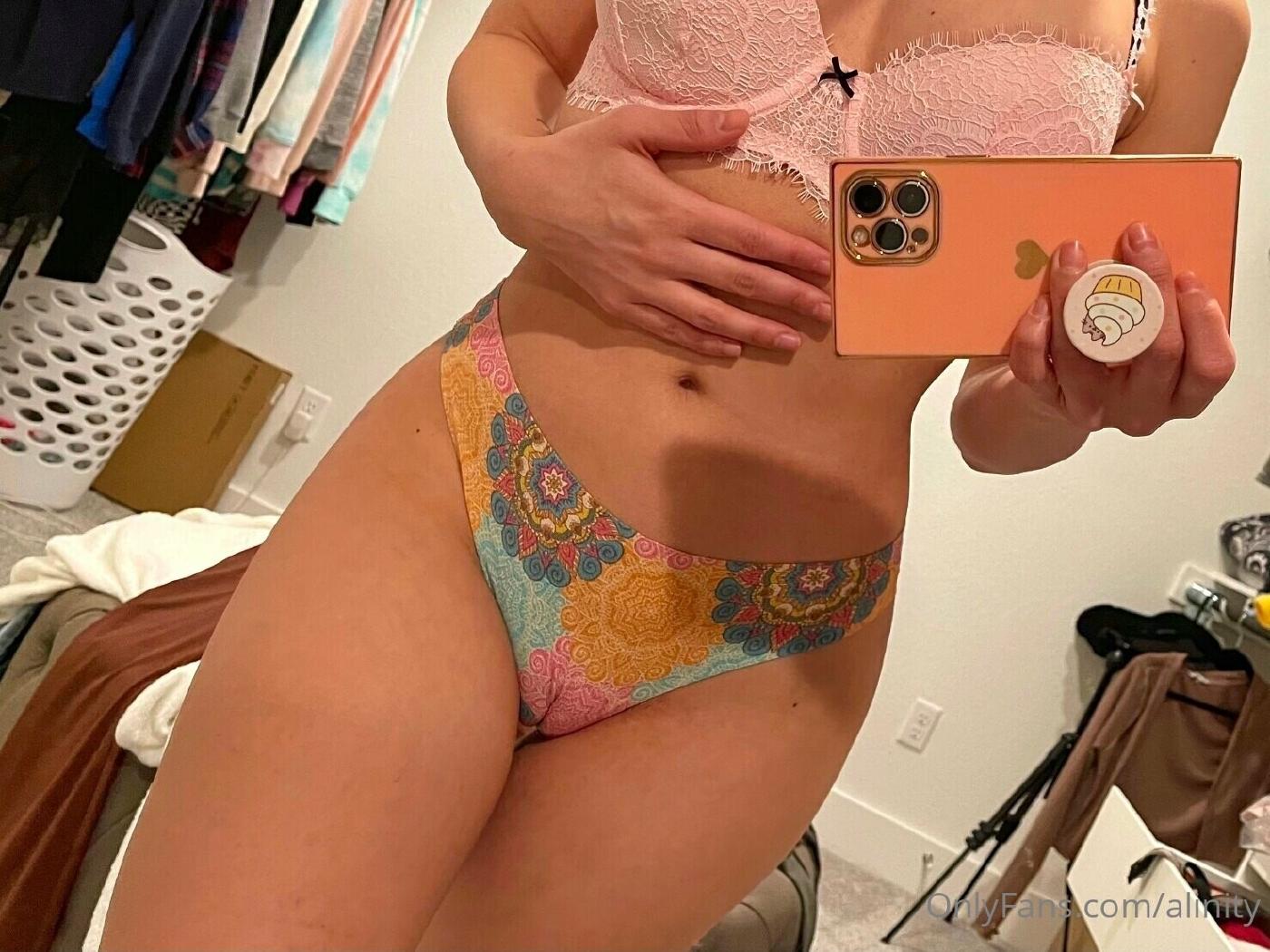 05E442F2