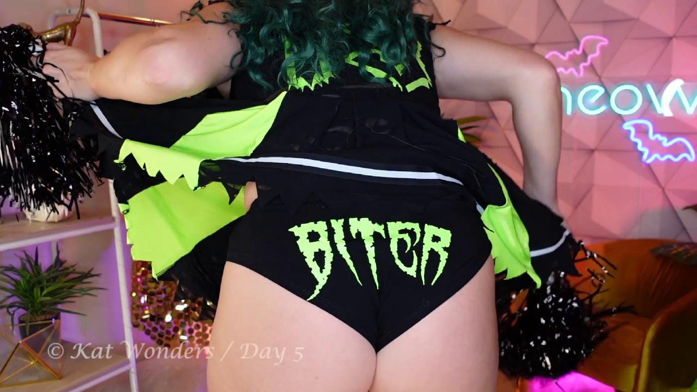 Kat Wonders Halloween Special Day 5 2022 2 27Dcb057