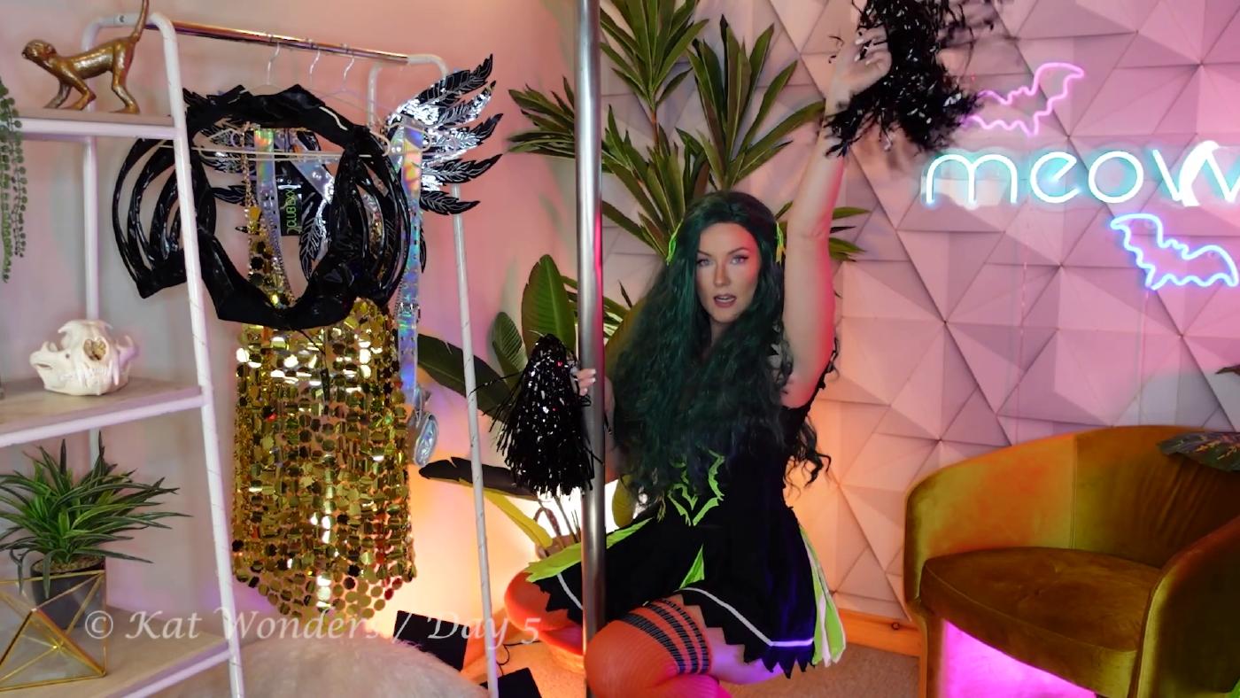 Kat Wonders Halloween Special Day 5 2022 1 95Fc111C