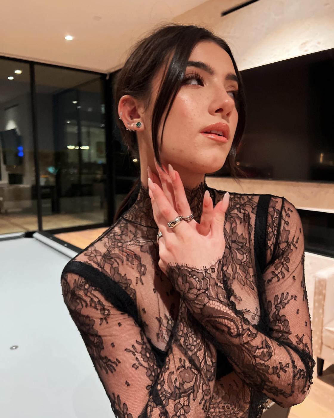 Charli D’amelio Black Sheer Lingerie Lace Set Leaked 4 E251A214