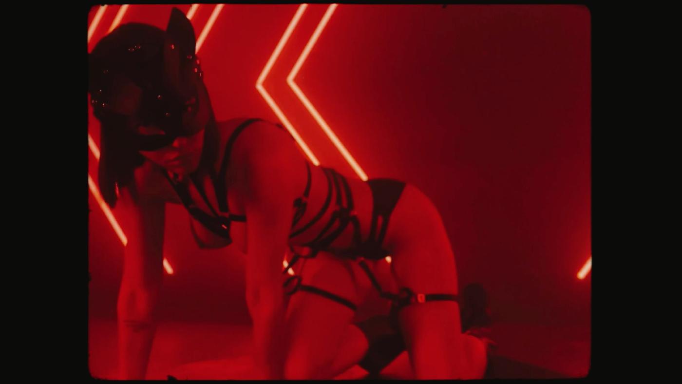 Rachel Cook Cat Mask Posing Topless Video Leaked 11 097C77F4