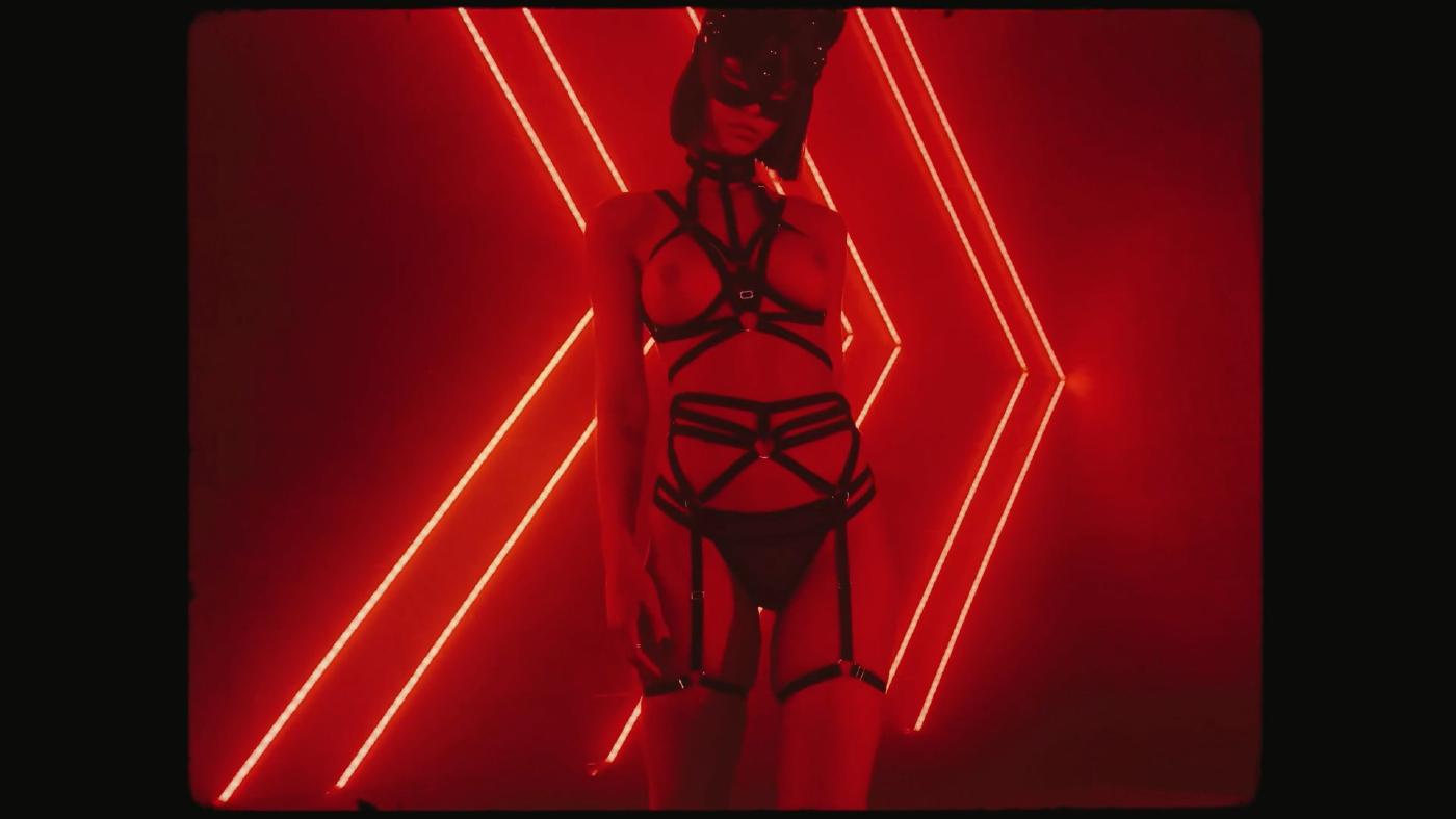 Rachel Cook Cat Mask Posing Topless Video Leaked 15 46F746A5