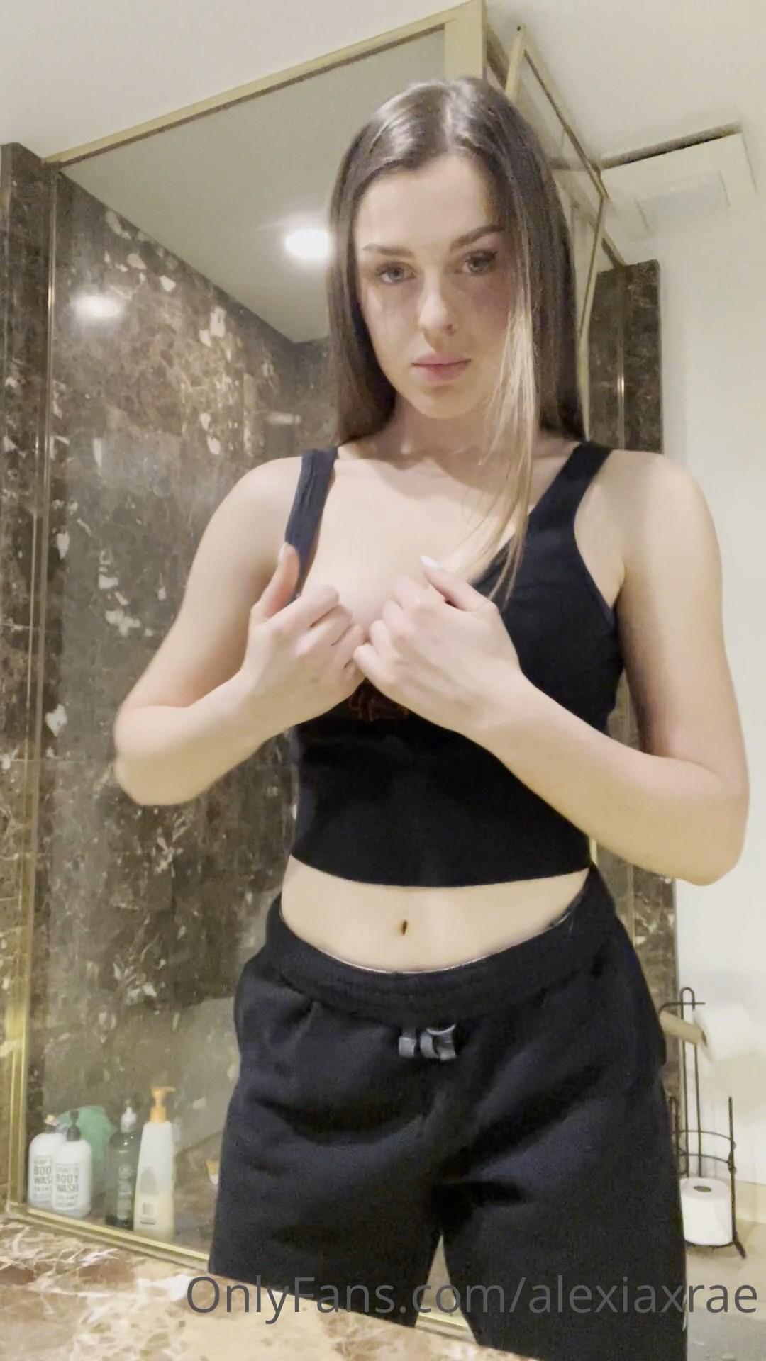 F3233499