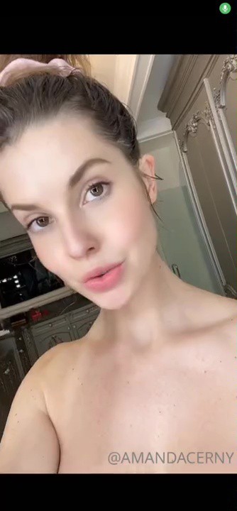 Amanda Cerny Topless Handbra Dance Onlyfans Video Leaked 4 5D944C03